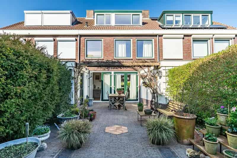 5 Slaapkamers Een gezinswoning Zoeterwoude