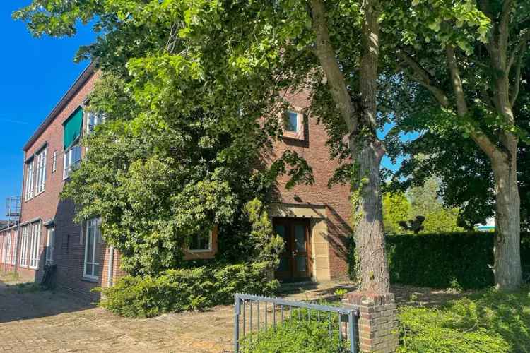 Schoolgebouw te koop in Echt geschikt voor diverse doeleinden