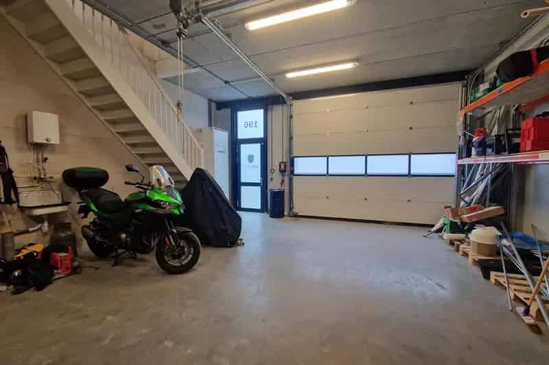 Bedrijfshal te Huur Nijmegen 137m2