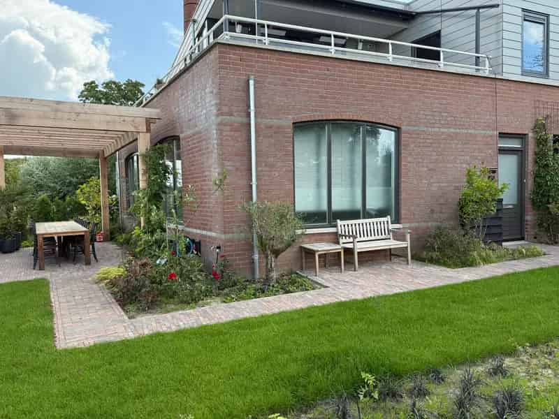 Kantoorruimte te huur Zaltbommel: 105m2, Waalzicht, representatief