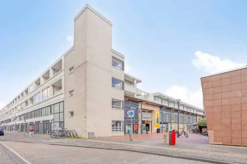 Amstelveen Stadshart: Ruim 3-kamer Appartement te Koop