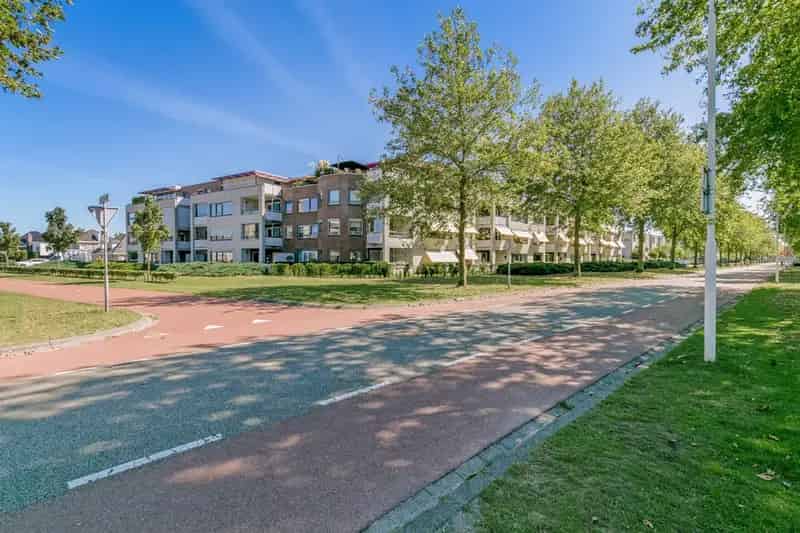 Luxe 3 kamer Penthouse te Heivelden 111m2 met 65m2 Dakterras