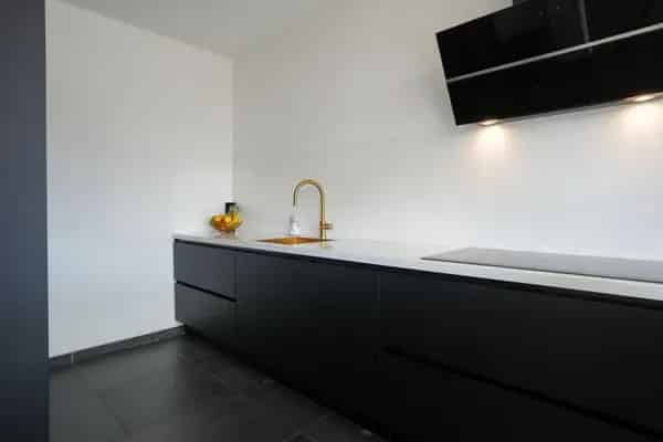 Tussenwoning Nuth 3 slaapkamers garage airco