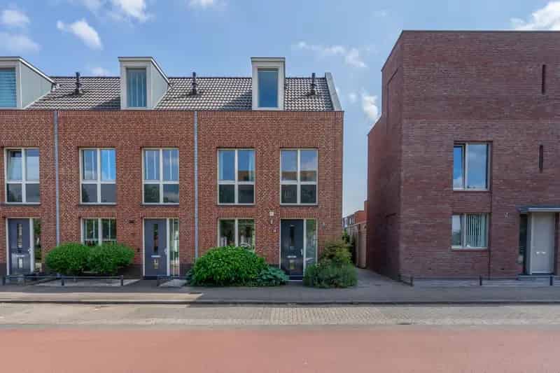 Moderne Eindwoning Lent 4 Slaapkamers Energielabel A