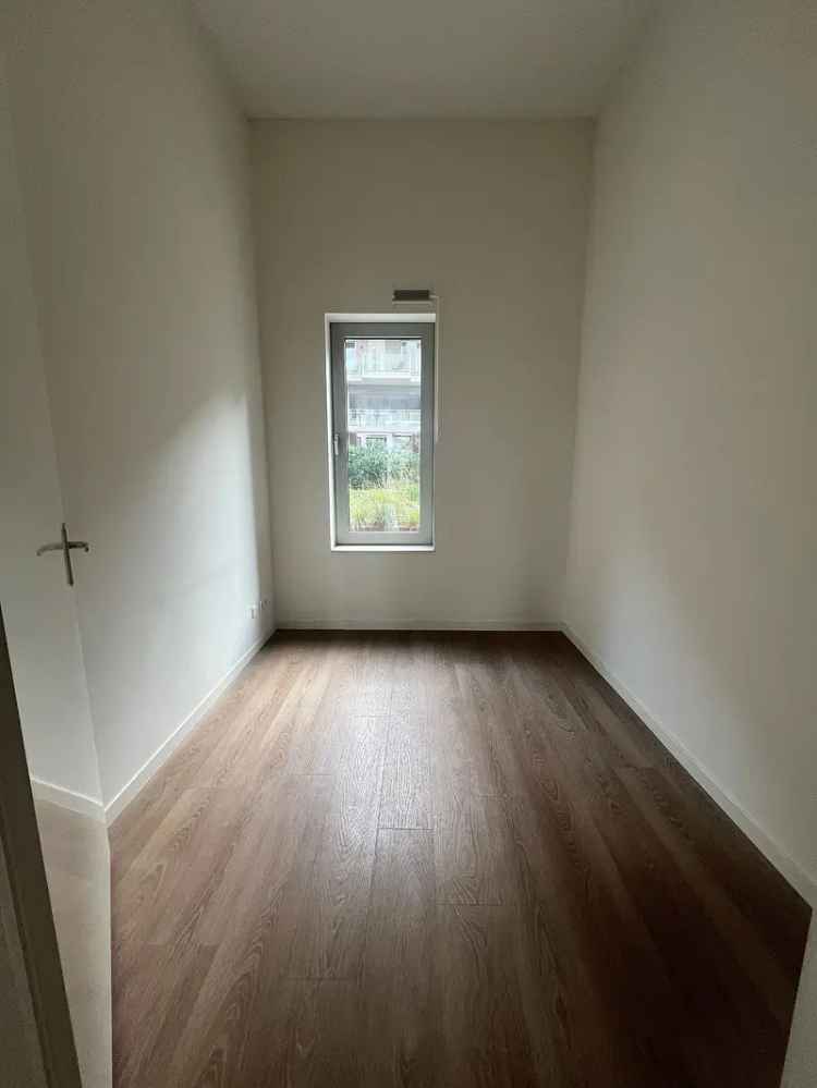 Vierkamerappartement nabij Bergwijkpark Diemen