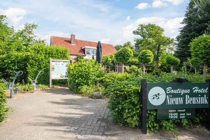 Boutique Hotel te Koop Winterswijk: 11 Kamers, Bar & Tuin
