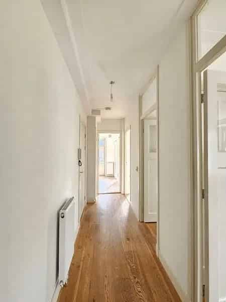 2 Kamer Appartement Amsterdam Zuid 70m2 Balkon