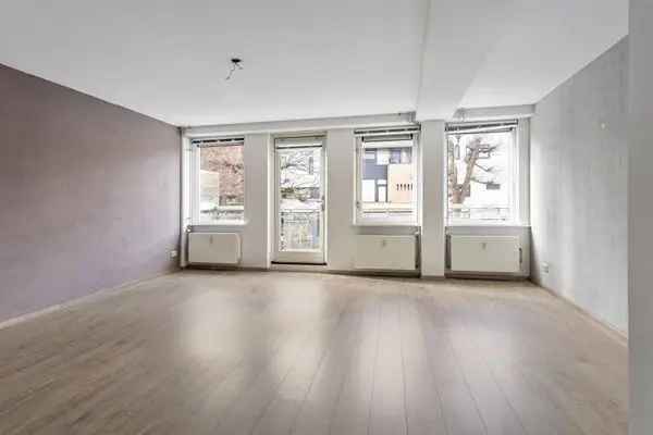 Ruim Appartement Uden Nabij Winkels