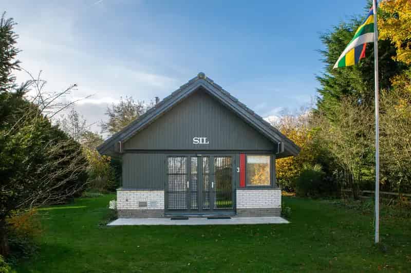Recreatiebungalow te Koop Nabij Bos Duin Strand