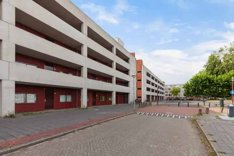 Luxe 3 Kamer Appartement Schiedam Eigen Parkeerplaats