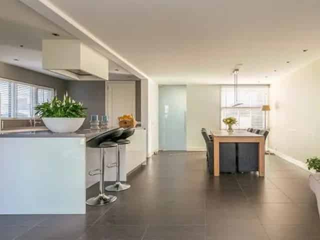 Schitterende Gemeubileerde Bungalow nabij Schiphol