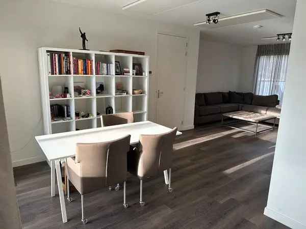 Ruim appartement Bergeijk 88m2 Dakterras Loggia