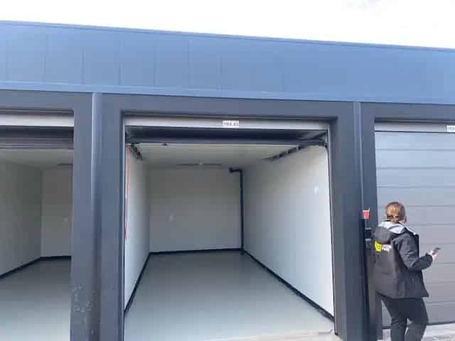 Bedrijfshal Emmen Garageboxen te Koop Opslag Bedrijfsruimte