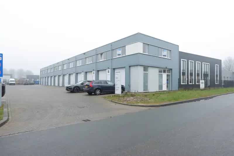 Bedrijfshal Almere Buiten te huur 80m²