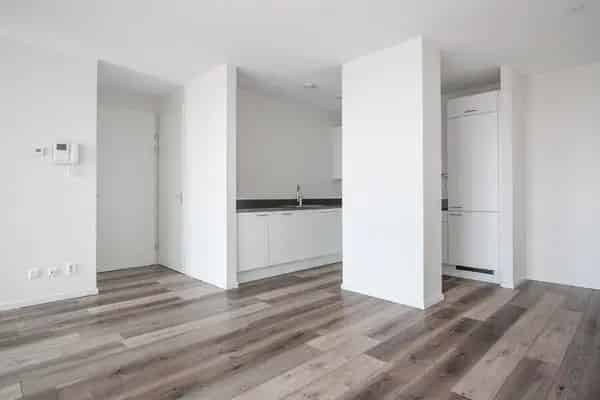 Ruim 3-Kamer Appartement Amsterdam