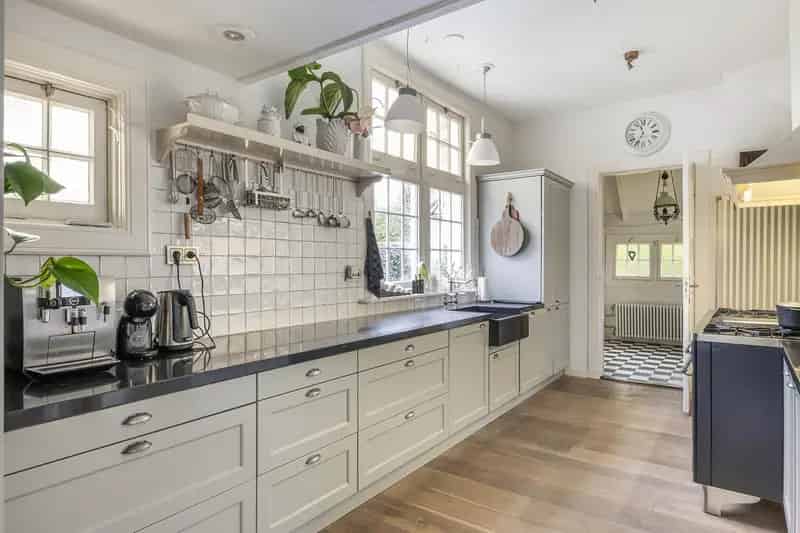 Karakteristiek Vrijstaand Huis Ouddorp  215m²  Grote Tuin