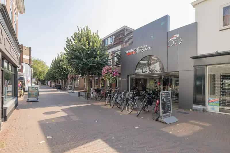 Winkelruimte te huur Lisse 142m2