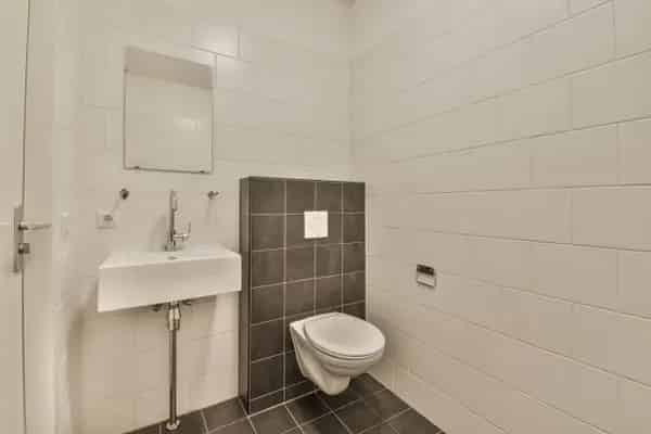 Appartement Waldorpstraat Den Haag: Moderne Studio voor Singles en Koppels