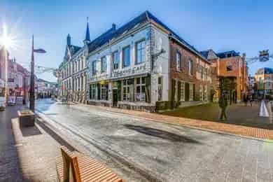 815m2 Horecaruimte te Huur Weert - Gemeentelijk Monument