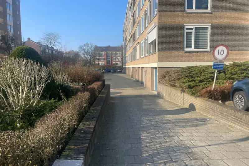 Garagebox te koop Rijswijk - Goeman Borgesiuslaan