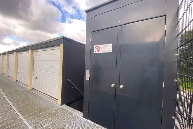 Garagebox Den Haag | Zoek garageboxen te koop: Spoorlaan 5-J61 2495 AL Den Haag [funda in business]