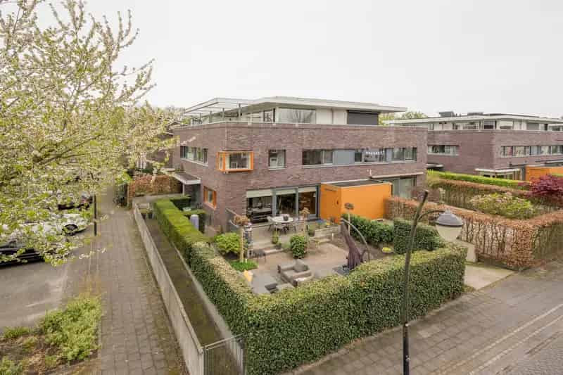 Huis te koop Amersfoort: Ruime Kwadrantwoning met Garage en Dakterras