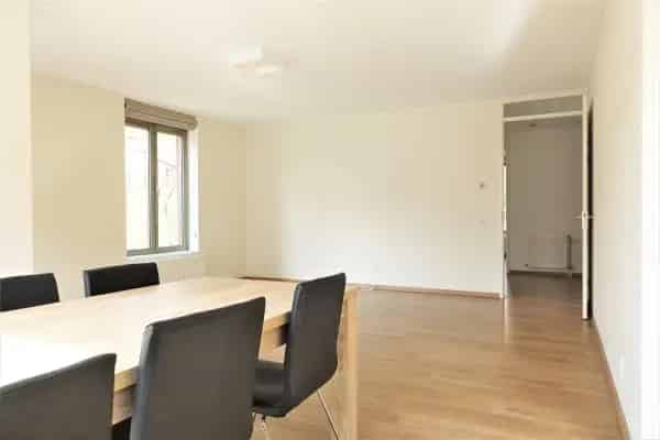 Te Huur: Ruim 4 Kamer Appartement Utrecht Dichterswijk
