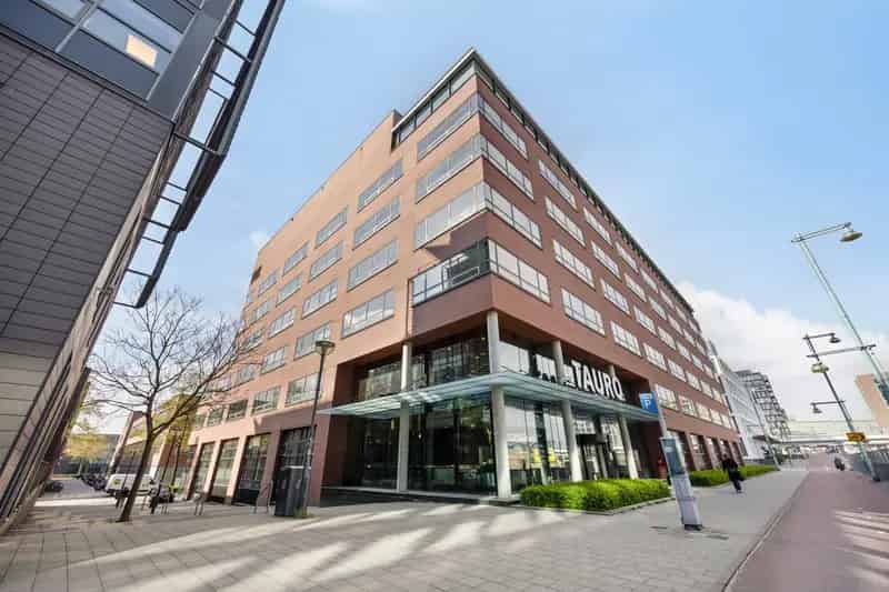 Kantoorruimte Amsterdam Sloterdijk 702m²