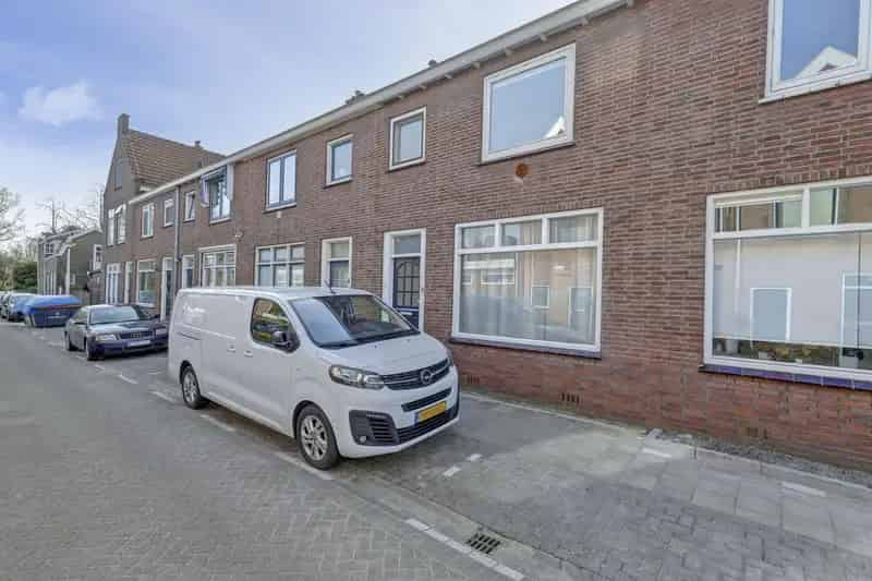 Eengezinswoning Gouda Noord 3 slaapkamers Tuin Berging