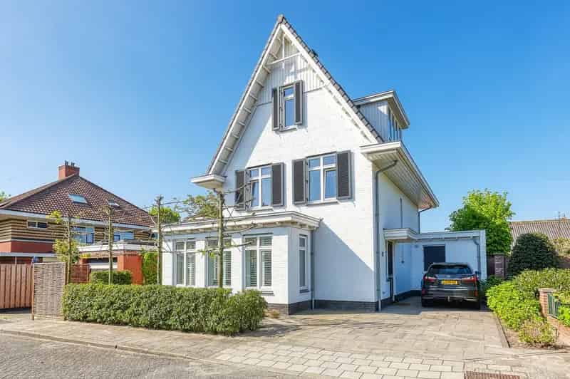 Vrijstaande woning Den Haag 4 slaapkamers luxe tuin Energielabel A+
