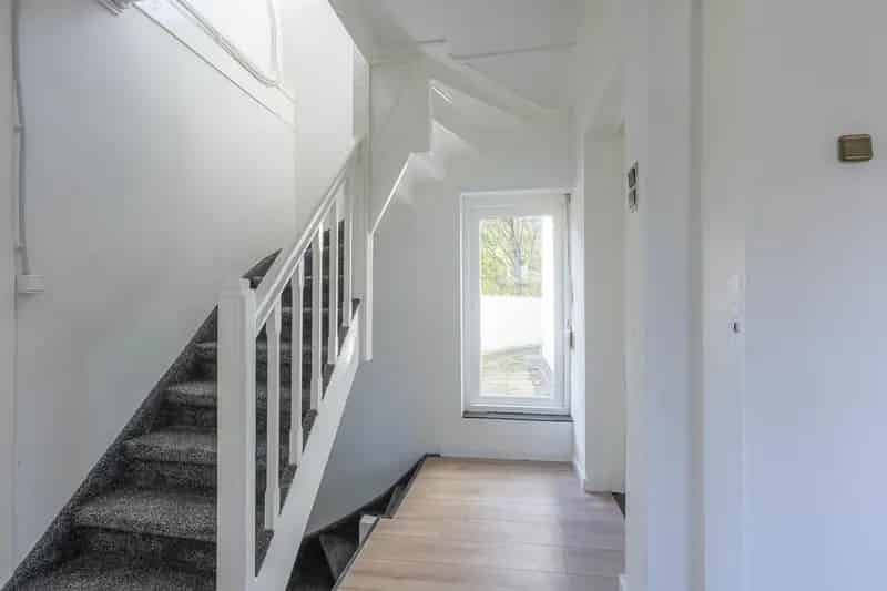 Ruime woning met loods te Eygelshoven