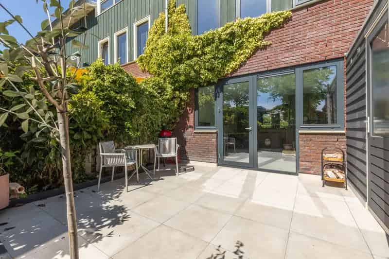 Huis te koop Samosstraat Amsterdam 4 slaapkamers tuin parkeerplaats