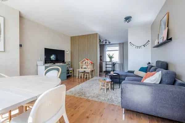 Vrijstaande woning Oud-Beijerland nabij centrum 3 slaapkamers diepe tuin