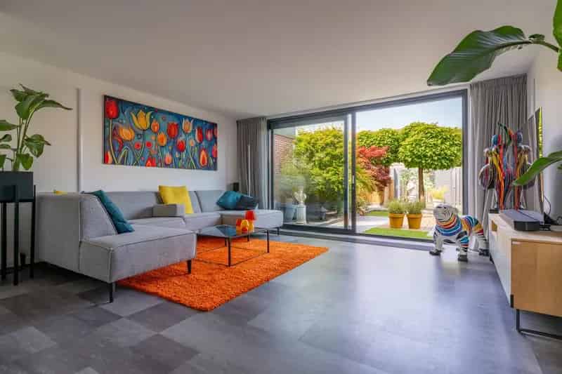 Huis te koop Zoetermeer: Ruime eindwoning met zonnige tuin