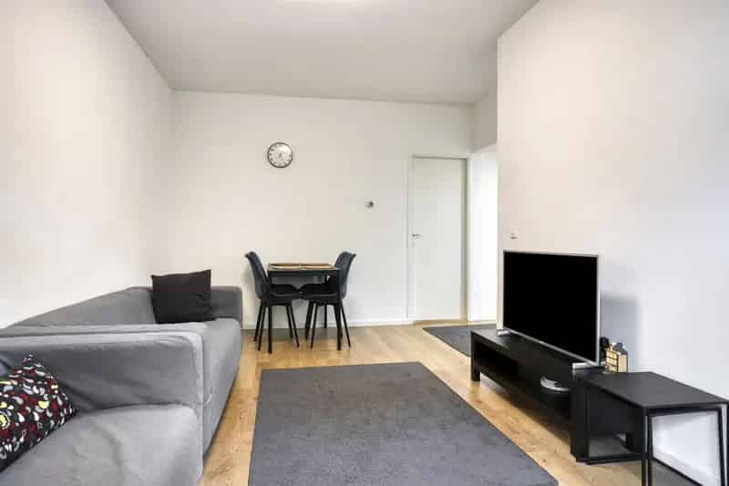 Licht 3-kamerappartement Rotterdam Zuid Instapklaar Balkon