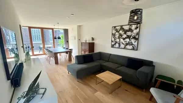 Modern gerenoveerd huis 4 slaapkamers Den Haag