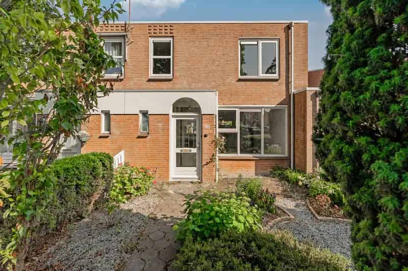 3 Slaapkamers Almere Haven Gezinswoning Nabij Recreatie