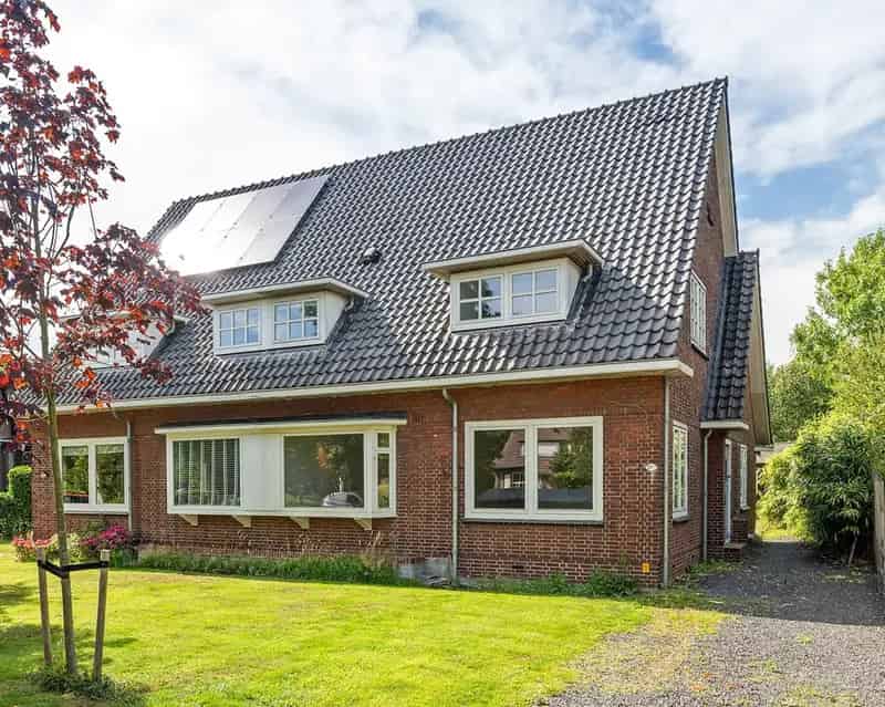Jaren 30 woning Aalsmeer: Aanlegsteiger & Vaarverbinding