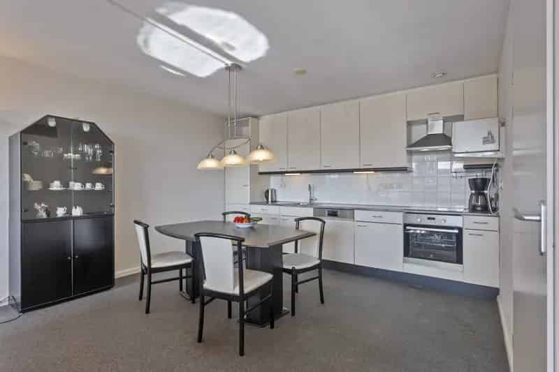 Amsterdamse flat nabij Sloterplas: luxe, gemak en recreatie