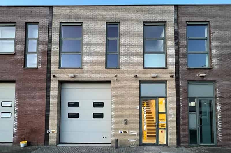 Bedrijfshal te huur Alphen aan den Rijn 117m²