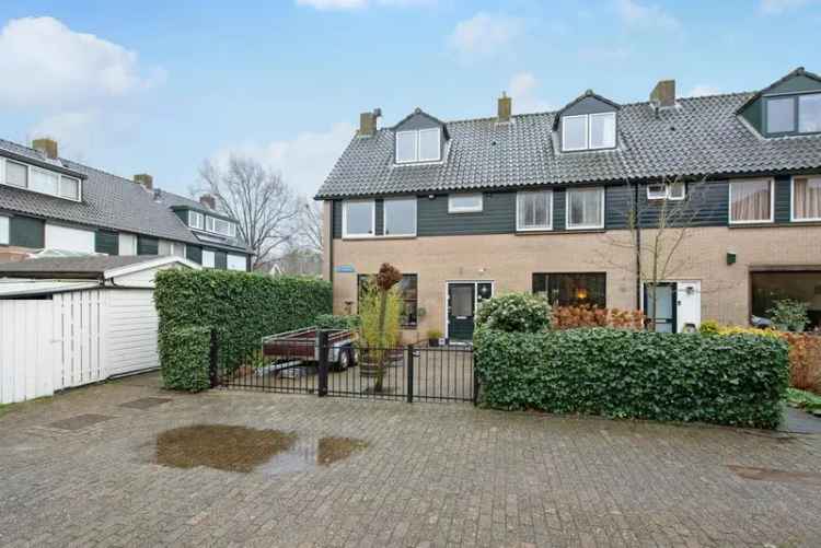 Huis te koop Pijnacker Koningshof 4 slaapkamers tuin