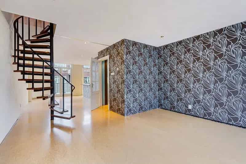 3 Slaapkamers Dubbel Bovenhuis Bomenbuurt Modernisering Mogelijk