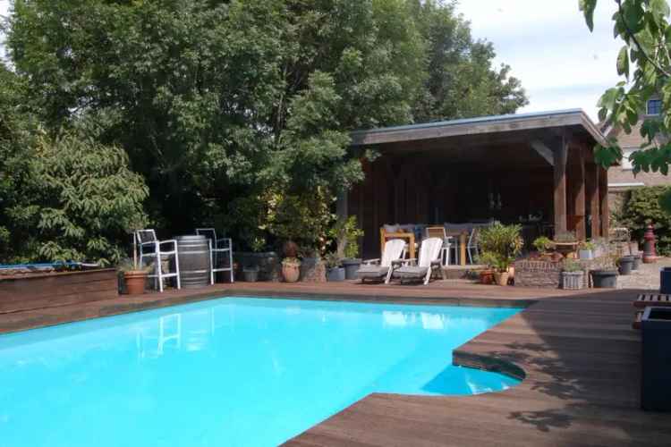 Luxe Woonboerderij te Koop Nabij Delft