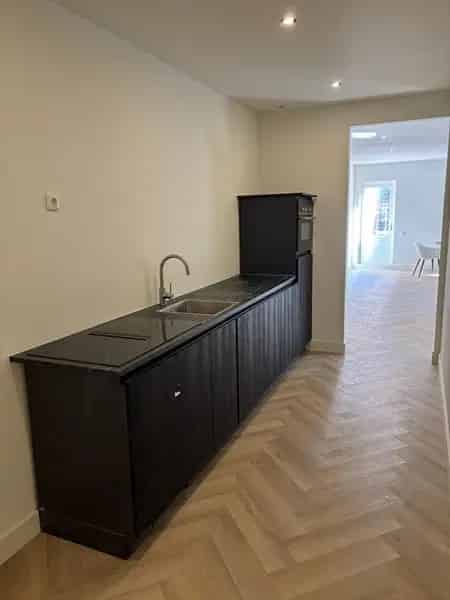 Modern 2 Slaapkamer Appartement Uithuizen te Huur
