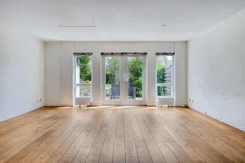 Huis te koop Schiedam Sveaparken 4 slaapkamers garage tuin