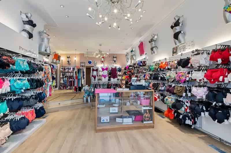 Belegging Groningen: Winkel Stadappartement Penthouse Zwanestraat