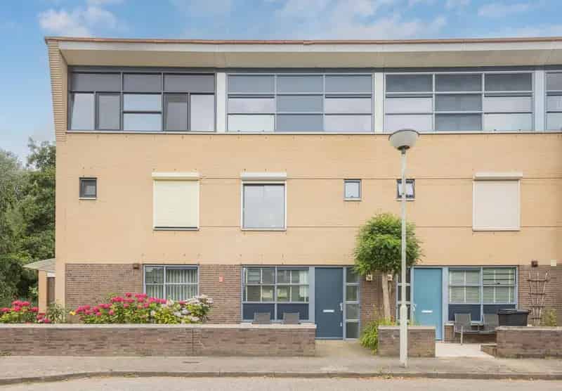 5 Slaapkamers Ruime Eengezinswoning Arnhem Broek 116m2 Tuin Zonnepanelen