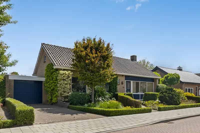 Huis Te Koop , 20, Kastanjestraat, Vogelwaarde, Zeeland