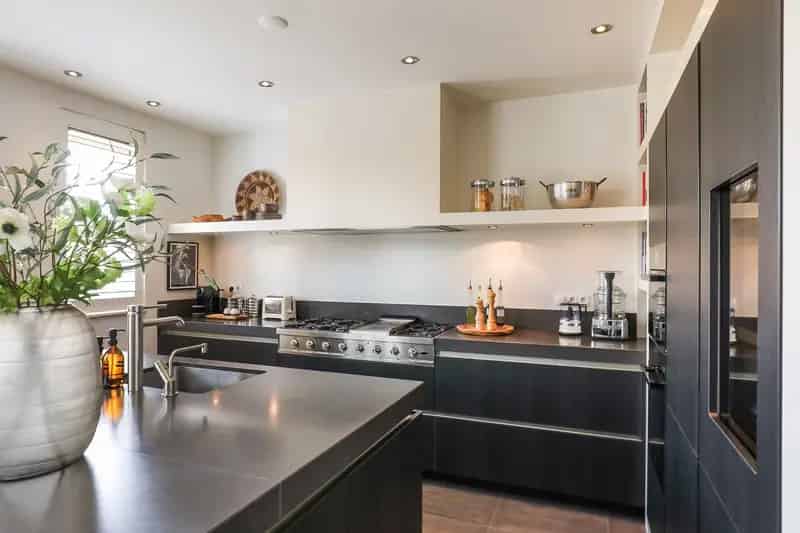 Royale Twee Onder Een Kapwoning Uithoorn