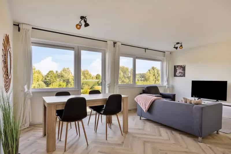 Appartement te koop Amsterdam Aker 49m2 2 slaapkamers gerenoveerd
